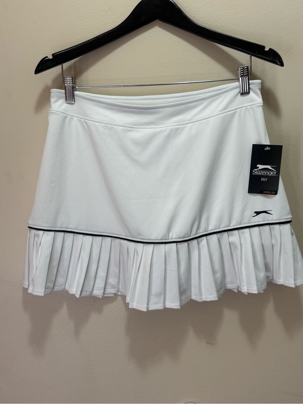 NWT Slazenger White Pleated Golf Skirt with Black Trim